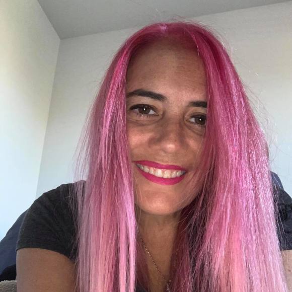 Meet your Posher, Erika - Picture 1 of 1